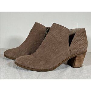 Lucky Brand Pickla Taupe Suede‎ Ankle Heel Bootie Stacked Heel Size 9.5